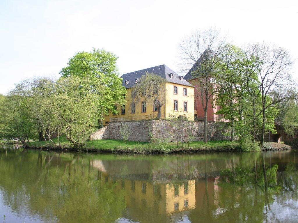 Gaestehaus Peterhoff Birresdorf Экстерьер фото